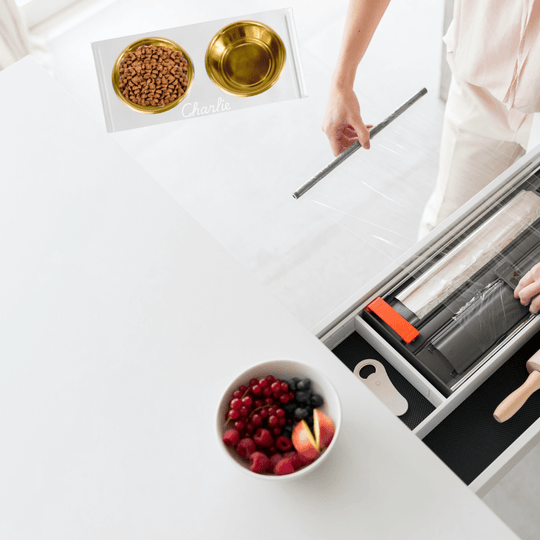 Monogram Gold Feeder