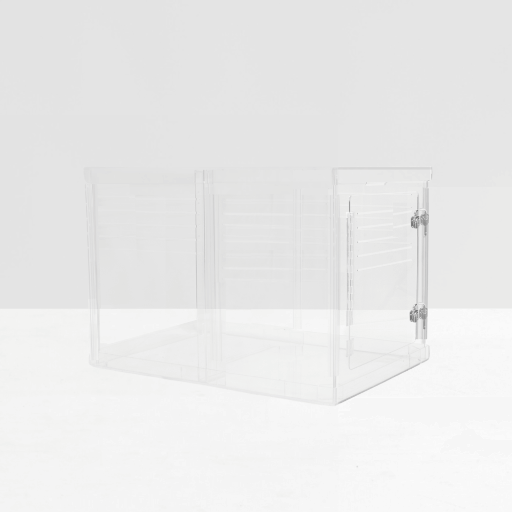 Medium Crate (Silver Latch)