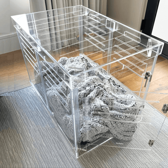 Medium Crate (Silver Latch)