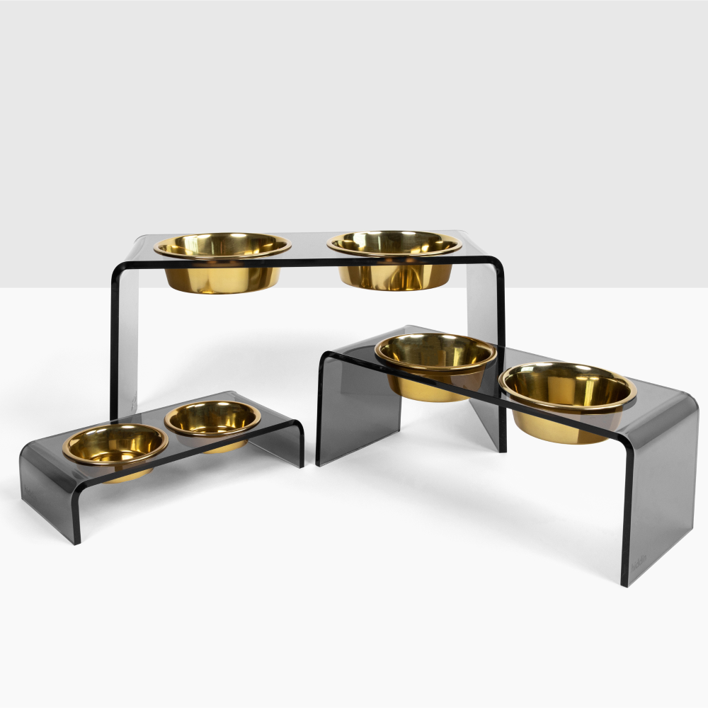 Small Smoke Grey Feeder