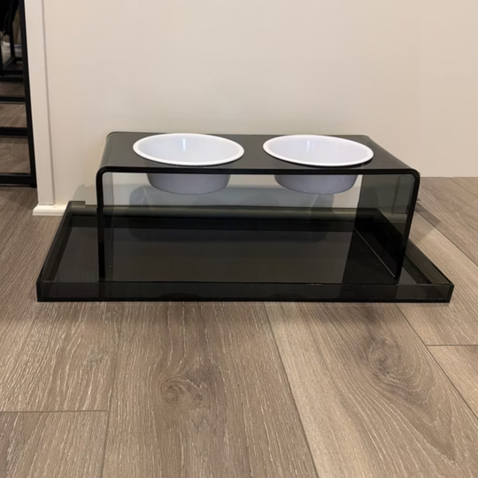Medium Smoke Grey Feeder
