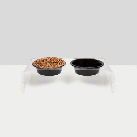 Small Black & White Feeder