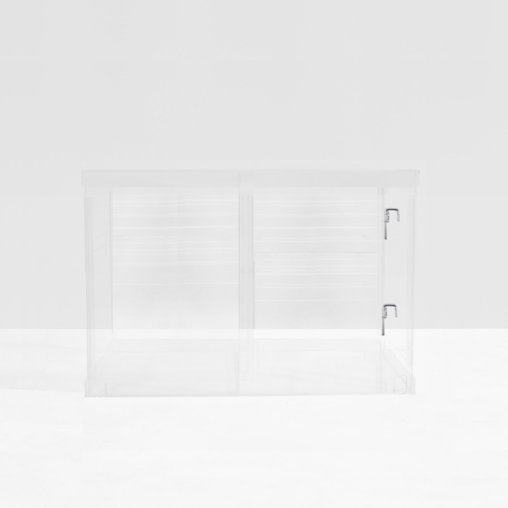 Medium Crate (Silver Latch)