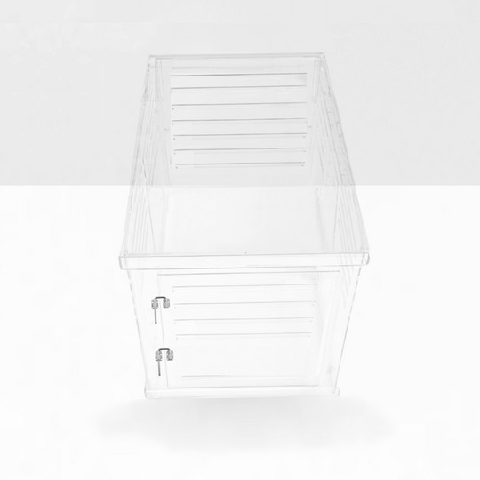 Medium Crate (Silver Latch)