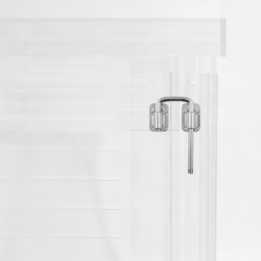 Medium Crate (Silver Latch)