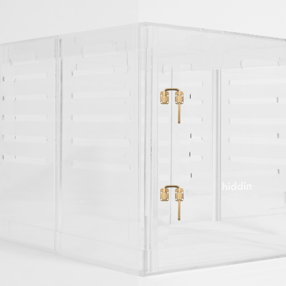Medium Crate (Gold Latch)
