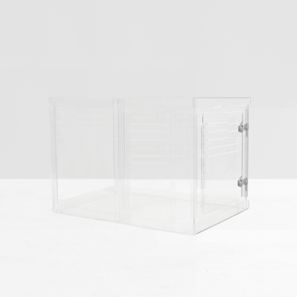 Medium Crate (Silver Latch)