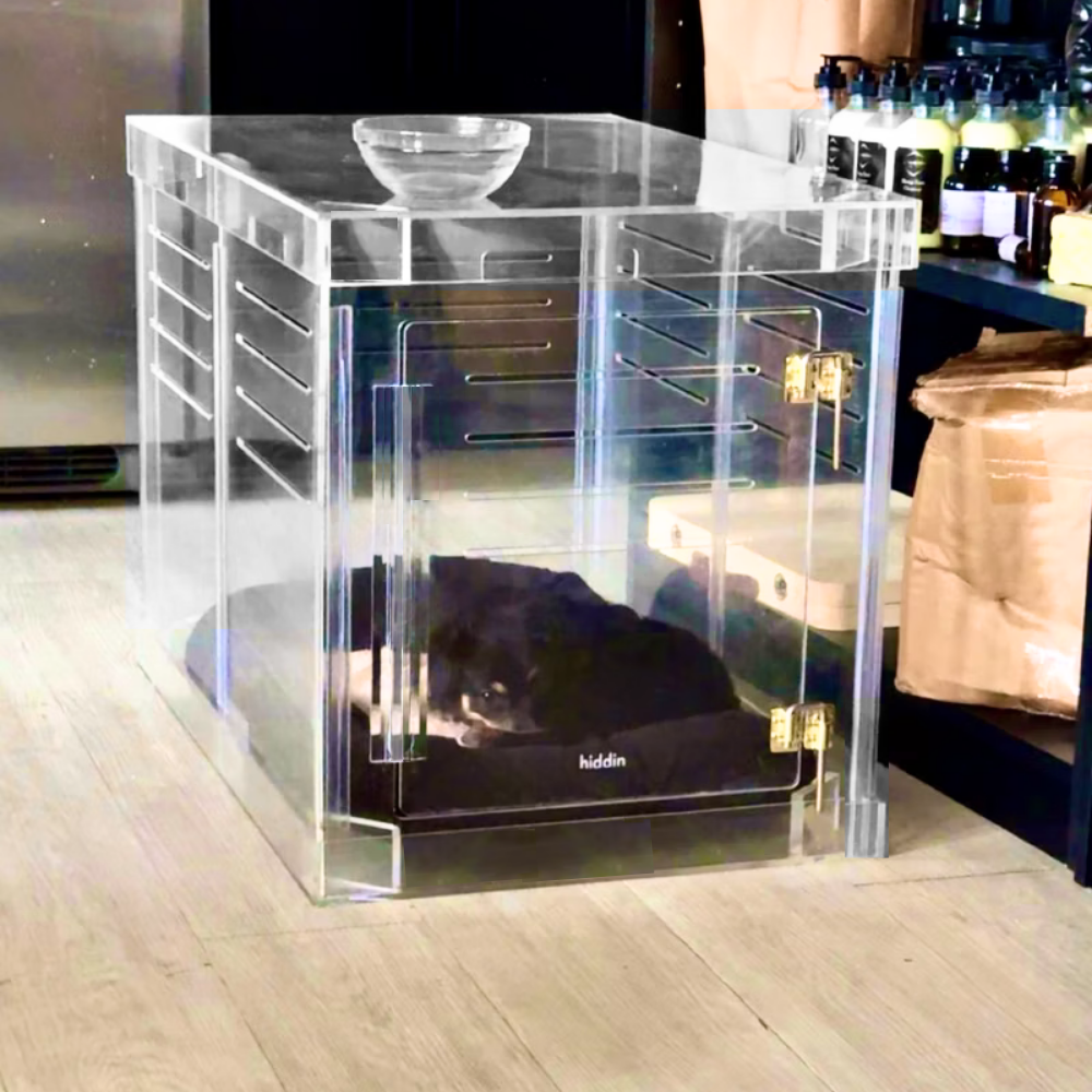 Medium Crate (Gold Latch)