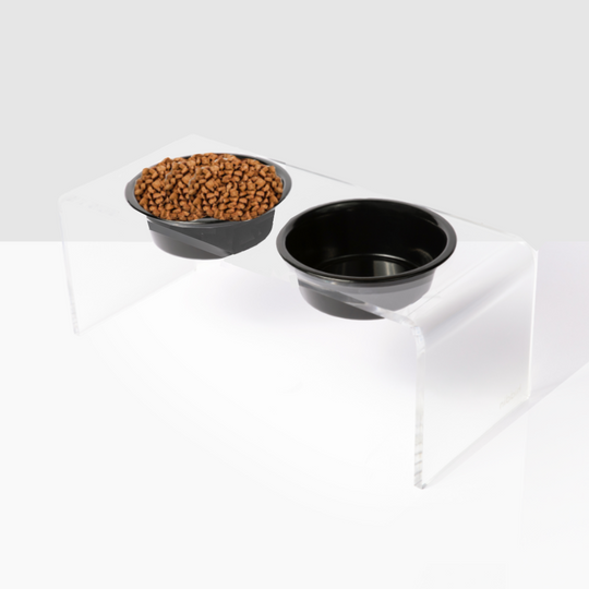 Medium Black & White Feeder
