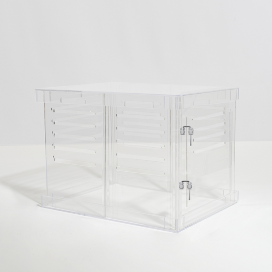 Large Crate (Silver Latch)