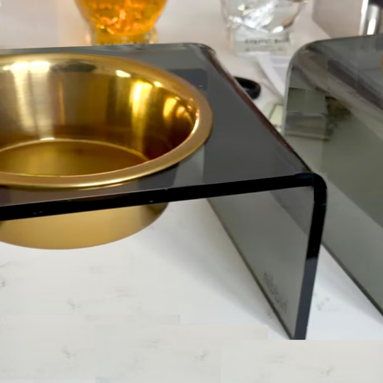 Single Smoke Grey Feeder