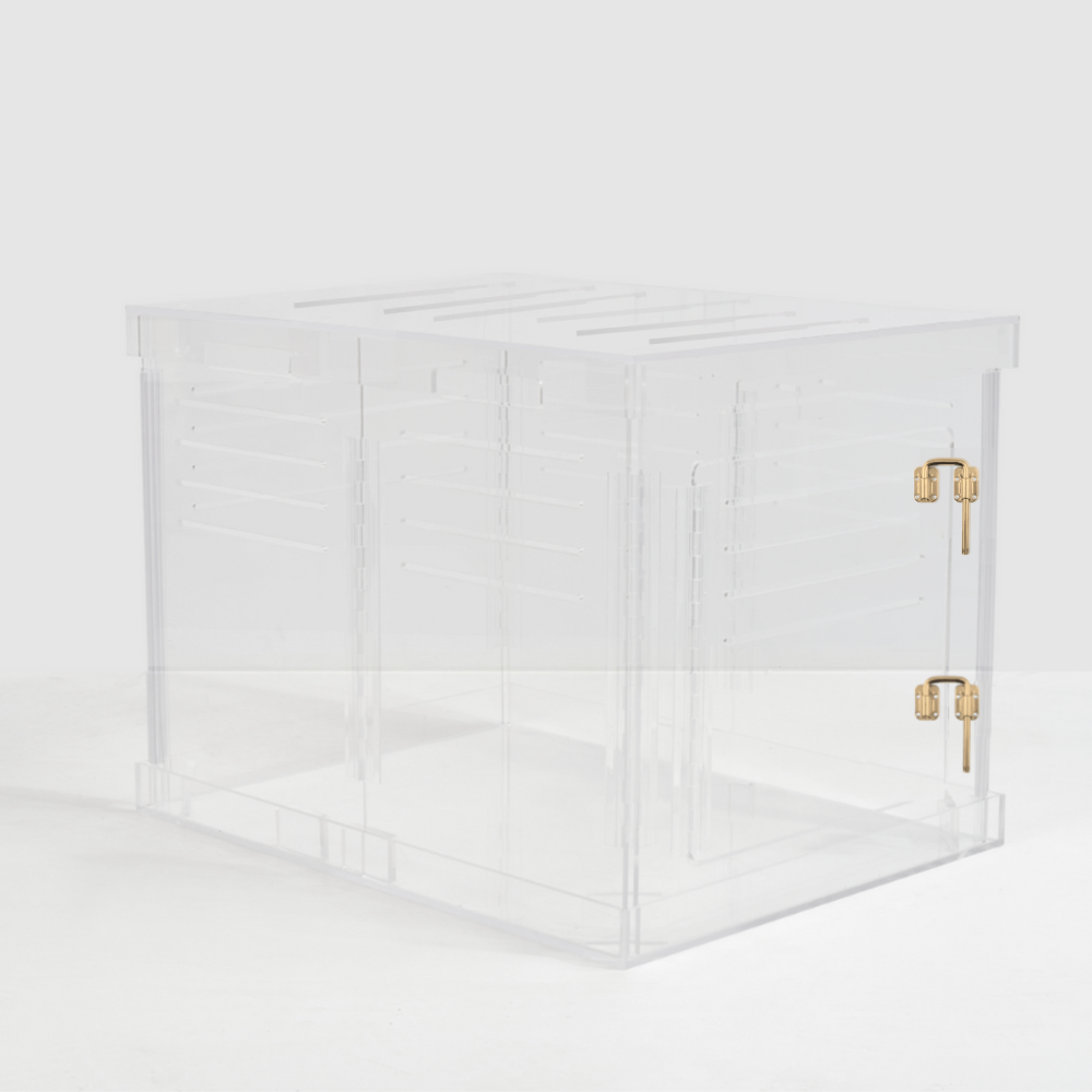 Small Crate (Gold Latch)