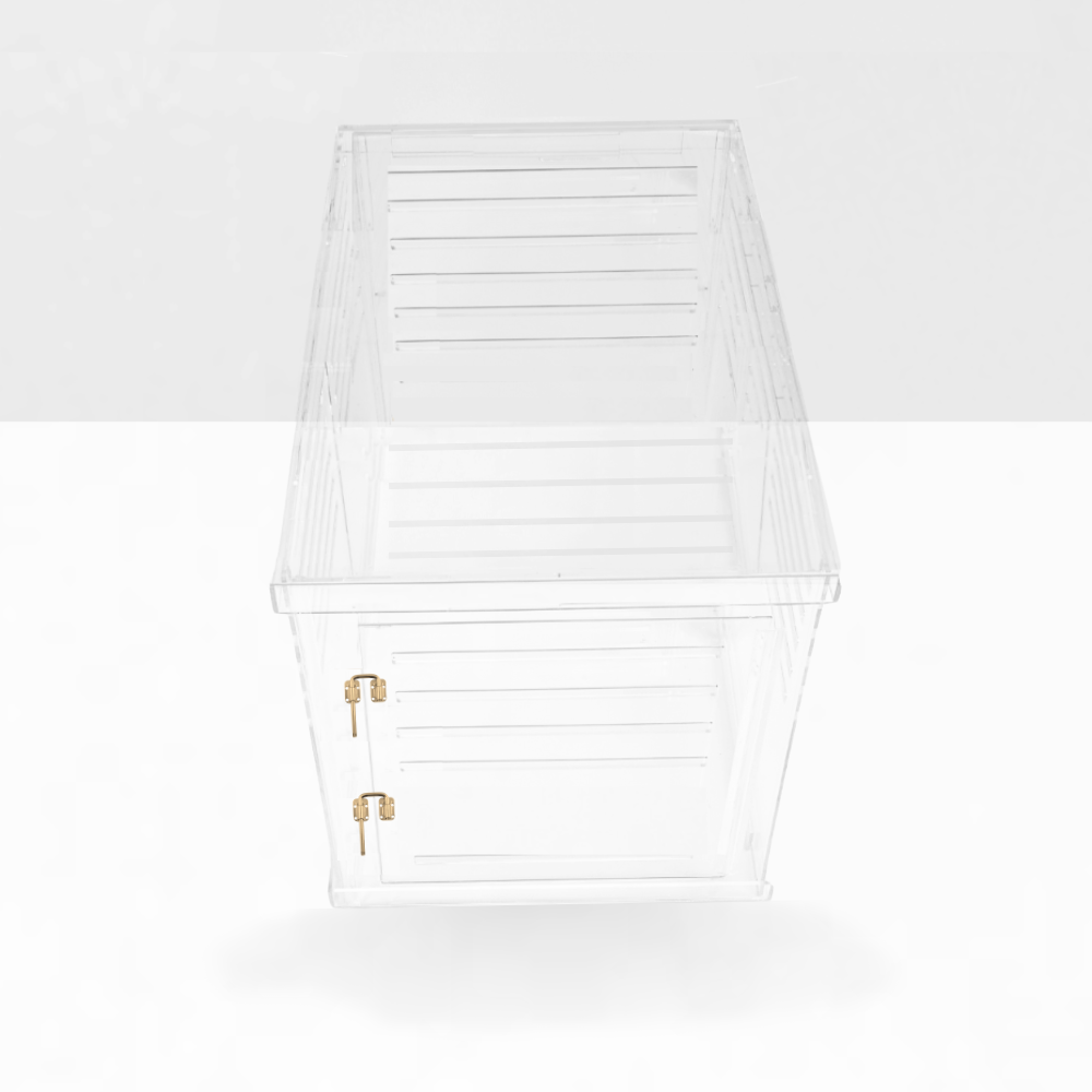 Small Crate (Gold Latch)